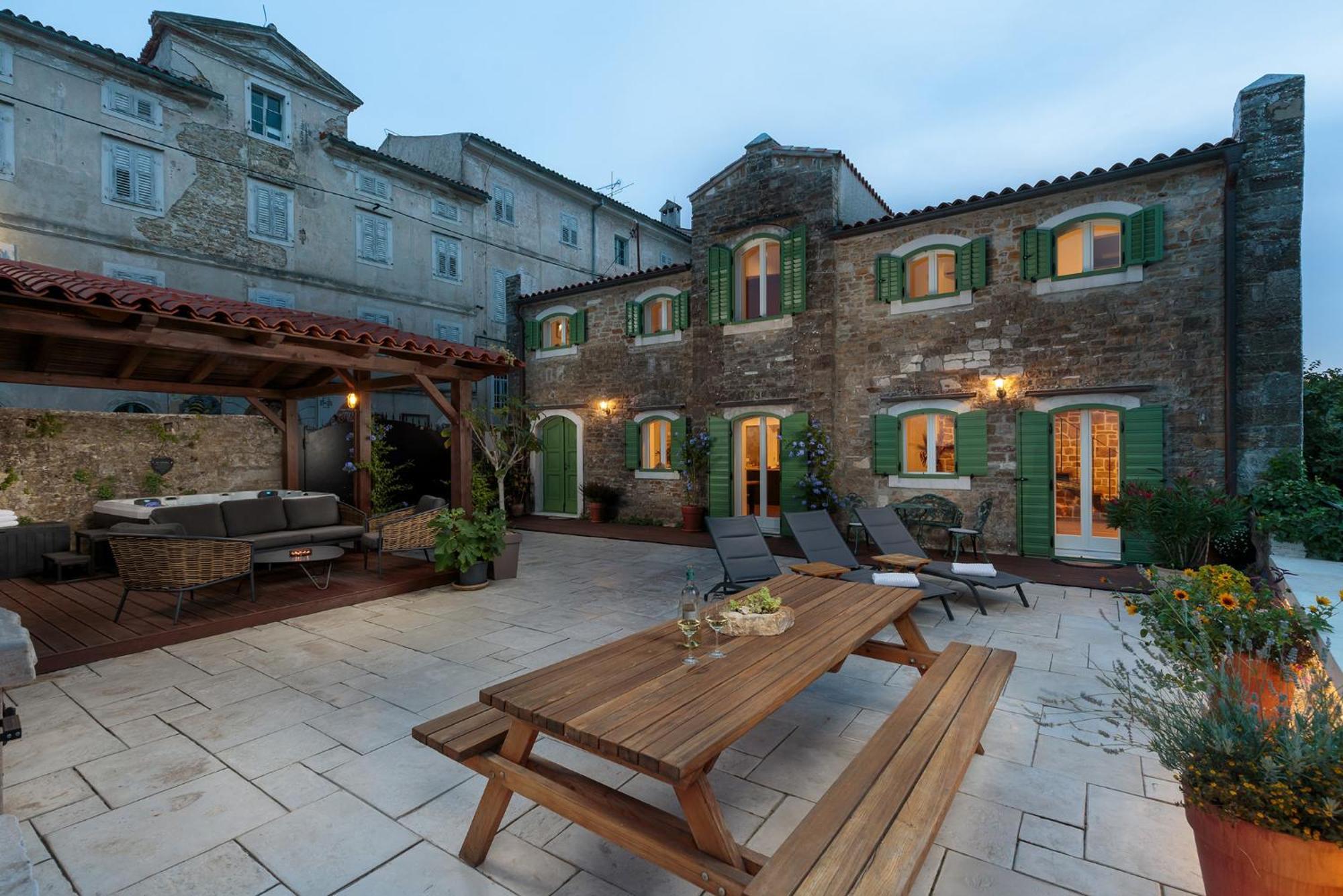 Casa Histria Villa โมโตวุน ภายนอก รูปภาพ