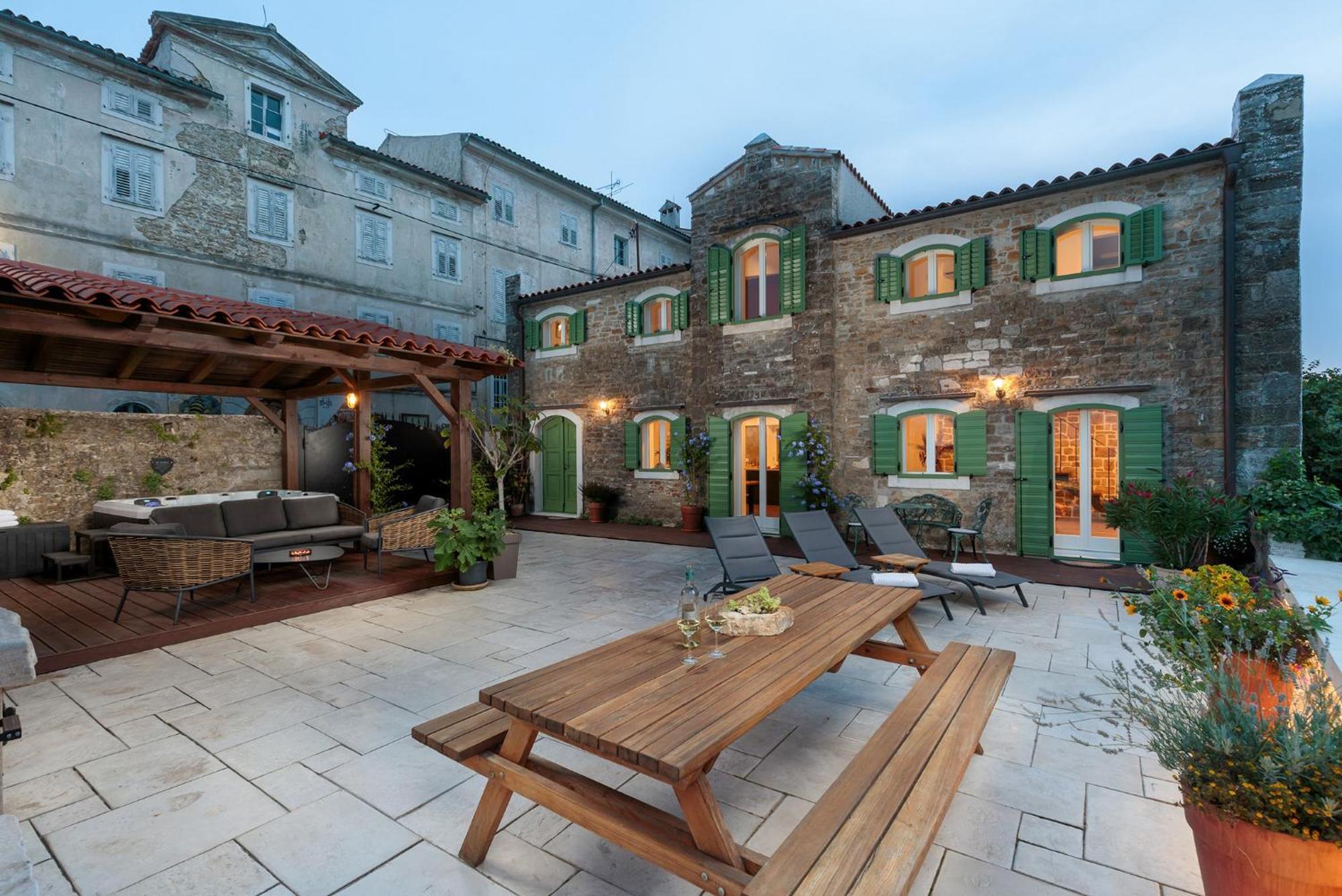 Casa Histria Villa โมโตวุน ภายนอก รูปภาพ